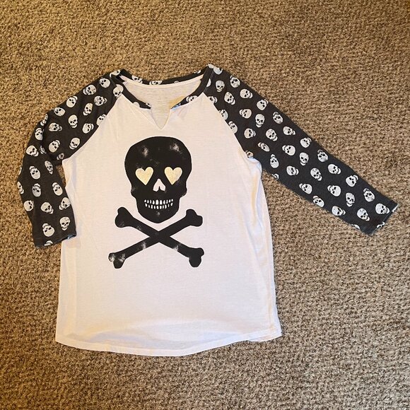 NWOT Size Grayson Threads Skull Crossbones gray white tissue tee quarter sleeves - Picture 10 of 11